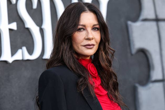 Netflix FYSEE LA - Wednesday Season 2 ATAS Emmy FYC Event HOLLYWOOD, LOS ANGELES, CALIFORNIA, USA - MAY 22: Welsh actress Catherine Zeta-Jones wearing Magda Butrym arrives at the Netflix FYSEE LA - Wednesday Season 2 ATAS (Academy of Television Arts and Sciences) Emmy FYC (For Your Consideration) Event held at the Hollywood Forever Cemetery on May 22, 2026 in Hollywood, Los Angeles, California, United States. Hollywood Hollywood Forever Cemetery California United States Copyright: xXavierxCollin ImagexPressxAgencyx