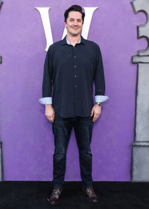 Netflix FYSEE LA - Wednesday Season 2 ATAS Emmy FYC Event HOLLYWOOD, LOS ANGELES, CALIFORNIA, USA - MAY 22: American composer Chris Bacon arrives at the Netflix FYSEE LA - Wednesday Season 2 ATAS (Academy of Television Arts and Sciences) Emmy FYC (For Your Consideration) Event held at the Hollywood Forever Cemetery on May 22, 2026 in Hollywood, Los Angeles, California, United States. Hollywood Hollywood Forever Cemetery California United States Copyright: xXavierxCollin ImagexPressxAgencyx