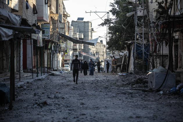 Palestinians inspect damage following Israeli strike in Bureij camp Palestinians inspect damage to homes and streets following an Israeli strike on a house and shops in the Bureij refugee camp in the central Gaza Strip on May 23, 2026. According to residents, the strike came after the collapse of a ceasefire agreement between Hamas and Israel. Photo by Moiz Salhi apaimages Bureij Gaza Strip Palestinian Territory 230526_Al-Bureij_MS_00(15) Copyright: xapaimagesxMoizxSalhixx xapaimagesx