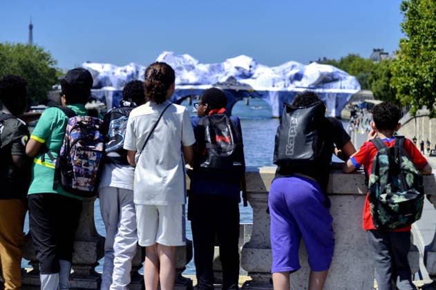 Pont Neuf Cave Unveiled To Parisians - Paris The Pont Neuf cave, JR s ephemeral monumental work measuring 120 meters long and 18 meters high, is unveiled to Parisians, on May 22, 2026, before its official opening on June 6, paying homage to Christo and Jeanne-Claude s 1985 work The Pont Neuf Wrapped and remaining visible until June 28, 2026. Photo by Karim Ait Adjedjou ABACAPRESS.COM Paris France  Copyright: xAitxAdjedjouxKarim ABACAx