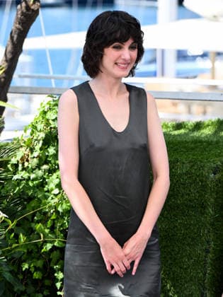 IPA84992927 - Cannes, 79th Cannes Film Festival 2026 - Day 12. Photocall film L Objet Du Delit (Growing Up). In the photo Claire Chust  Copyright: xAlbertoxTerenghix xPoolxPhotoxEventsx07x 84992927