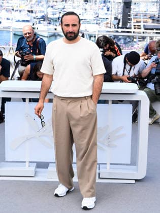 IPA84992950 - Cannes, 79th Cannes Film Festival 2026 - Day 12. Photocall film L Objet Du Delit (Growing Up). Pictured is Oussama Kheddam  Copyright: xAlbertoxTerenghix xPoolxPhotoxEventsx07x 84992950