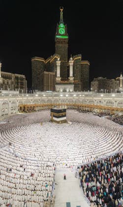 Muslim worshippers perform dawn prayer at Grand Mosque ahead of Hajj Muslim worshippers perform the dawn prayer around the Kaaba, Islam’s holiest shrine, at the Grand Mosque complex in the holy city of Mecca, Saudi Arabia, on May 23, 2026, ahead of the annual Hajj pilgrimage. Photo by SPA Saudi Pess Agency Mecca Mecca Saudi Arabia 230526_Saudi_Arabia_SPA_00(18) Copyright: xSPAxSaudixPessxAgencyxSaudixPressxAgencyx xapaimagesx