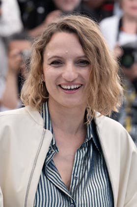 Cannes Histoires De La Nuit Photocall LZ Lea Mysius attending the photocall of Histoires de la Nuit during the 79th Cannes International Film Festival in Cannes, France on May 23, 2026, the film selected in the Official Competition. Photo by Laurent Zabulon ABACAPRESS.COM  Copyright: xZabulonxLaurentx