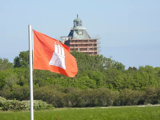 CNTV NEUWERK- Aussenasicht Turm Insel Neuwerk anlaesslich der Turmsanierung 22.05.2026- Seit 1310 praegt der denkmalgeschuetzte Wehr und Leuchtturm Neuwerk als ältester Profanbau Hamburgs und aeltester Leuchtturm an der deutschen Nordseekueste die Insel. Dieses einzigartige Bauwerk wird nun für rund 22 Mio. Euro umfassend saniert Hamburg Deutschland *** CNTV NEUWERK Exterior view of Neuwerk Island tower on the occasion of the tower renovation 22 05 2026 Since 1310, the listed Neuwerk weir and lighthouse has dominated the island as the oldest secular building in Hamburg and the oldest lighthouse on the German North Sea coast This unique building is now being extensively renovated for around 22 million euros Hamburg Germany