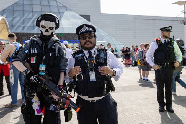 MCM Comic Con at ExCeL London, London, UK 23 May 2026 Met Police officers pose with coplayers outside MCM Comic Con at ExCeL London, London, UK, on 23 May 2026. The event brings together fans of comics, gaming, anime, film and television from across the UK and beyond., Credit:Pete Speller Avalon  Copyright: xPetexSpellerx xAvalonx 1104536267