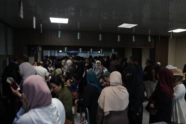 Syrian citizens create heavy congestion at border gates ahead of Eid al-Adha ALEPPO, SYRIA - MAY 23: Syrian citizens, who have been living in Turkiye for many years, cause heavy congestion at the border gates as they head back to their home country to spend the upcoming Eid al-Adha, in Bab al-Salam border crossing of Azaz, Aleppo, Syria on May 23, 2026. It is reported that approximately 2,000 people cross into Syria daily through Oncupinar, while similar crowds and intensive activity are observed at the Bab al-Salameh (Elsalame) Border Gate on the Syrian side. Bakr Al Kasem Anadolu Aleppo Syria. Editorial use only. Please get in touch for any other usage.  Copyright: x2026xAnadoluxBakrxAlxKasemx
