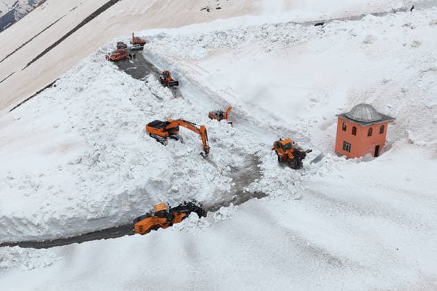 Van-Bahcesaray highway, closed for months due to avalanche risk, cleared of snow VAN, TURKIYE - MAY 23: An aerial view of the area as the teams from the Gorentas Maintenance Station of the 11th Regional Directorate of Highways carry out snow removal work on the Van-Bahcesaray highway in Van, Turkiye on May 23, 2026. Closed since December due to adverse weather conditions and avalanche risks, the highway was partially opened to single-lane traffic following a challenging 20-day effort through meters-high snow corridors. The final decision to fully open the road to traffic awaits an assessment by the Avalanche Risk Determination and Monitoring Commission. Ozkan Bilgin Anadolu Van Turkey. Editorial use only. Please get in touch for any other  Copyright: x2026xAnadoluxOzkanxBilginx