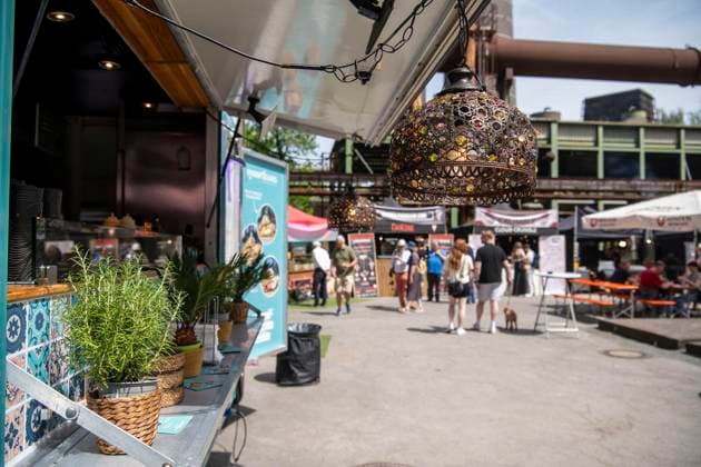 Street Food Festival im Landschaftspark. 23.05.2026 in Duisburg ** NUR FÜR REDAKTIONELLE ZWECKE ** EDITORIAL USE ONLY **<p>Street Food Festival im Landschaftspark. Wir blicken beim Stand Maison Touareg hinter die Kulissen. 23.05.2026 in Duisburg Deutschland NRW Duisburg Copyright: DanielxAttia *** Street Food Festival in the Landschaftspark 23 05 2026 in Duisburg FOR EDITORIAL PURPOSES ONLY EDITORIAL USE ONLY p Street Food Festival in the Landschaftspark We take a look behind the scenes at the Maison Touareg stand 23 05 2026 in Duisburg Germany NRW Duisburg Copyright DanielxAttia Copyright: DanielxAttia doc85z1f17gl6b1c8macqsq ,EDITORIAL USE ONLY