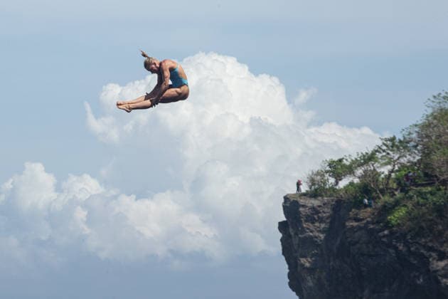May 23, 2026, Klungkung, Bali, Indonesia: Lisa Faulkner of USA dives from the 21-meter platform during the final round of the Red Bull Cliff Diving World Series at Broken Beach in Nusa Penida, Bali, Indonesia. Klungkung Indonesia - ZUMAp229 20260523_zip_p229_016 Copyright: xLanaxPriatnax