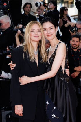 Virginie Efira, Tao Okamoto Montée des marches pour la cérémonie de clôture du 79ème Festival International du Film de Cannes, le 23 mai 2026 Jacovides Moreau Bestimage Red carpet for the closing ceremony of the 79th Cannes International Film Festival Opening ceremony on May 23, 2026 Cannes France  Copyright: xJACOVIDES-MOREAUx xBESTIMAGExJACOVIDES-MOREAUx xBESTIMAGEx