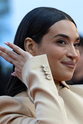 Camélia Jordana Montée des marches pour la cérémonie de clôture du 79ème Festival International du Film de Cannes, le 23 mai 2026 Olivier Borde Bestimage Red carpet for the closing ceremony of the 79th Cannes International Film Festival Opening ceremony on May 23, 2026 Cannes France  Copyright: xOLIVIERxBORDEx xBESTIMAGExOLIVIERxBORDEx xBESTIMAGEx