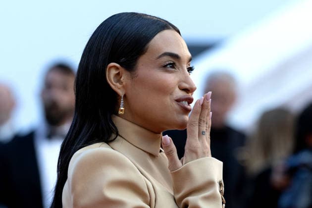Camélia Jordana Montée des marches pour la cérémonie de clôture du 79ème Festival International du Film de Cannes, le 23 mai 2026 Olivier Borde Bestimage Red carpet for the closing ceremony of the 79th Cannes International Film Festival Opening ceremony on May 23, 2026 Cannes France  Copyright: xOLIVIERxBORDEx xBESTIMAGExOLIVIERxBORDEx xBESTIMAGEx