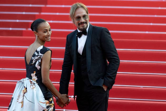 Zoe Saldana et Marco Perego Montée des marches pour la cérémonie de clôture du 79ème Festival International du Film de Cannes, le 23 mai 2026 Olivier Borde Bestimage Red carpet for the closing ceremony of the 79th Cannes International Film Festival Opening ceremony on May 23, 2026 Cannes France  Copyright: xOLIVIERxBORDEx xBESTIMAGExOLIVIERxBORDEx xBESTIMAGEx