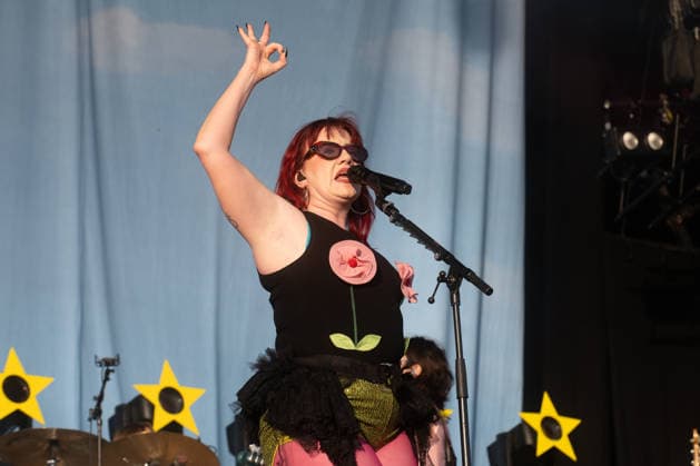 CMAT at Bearded Theory Festival at Catton Hall in Walton upon Trent, UK on 23 May 2026 CMAT (Ciara Mary-Alice Thompson) at CMAT at Bearded Theory Festival at Catton Hall in Walton upon Trent, UK on 23 May 2026, Credit:Stephen Keable Avalon UK, Derbyshire, Walton upon Trent, Catton Hall  Copyright: xStephenxKeablex xAvalonx 1104716125