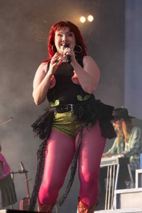 CMAT at Bearded Theory Festival at Catton Hall in Walton upon Trent, UK on 23 May 2026 CMAT (Ciara Mary-Alice Thompson) at CMAT at Bearded Theory Festival at Catton Hall in Walton upon Trent, UK on 23 May 2026, Credit:Stephen Keable Avalon UK, Derbyshire, Walton upon Trent, Catton Hall  Copyright: xStephenxKeablex xAvalonx 1104716149