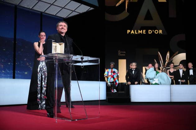 Cannes - Fjord Wins Palme D Or Award At Closing Ceremony Romanian director, screenwriter and producer Cristian Mungiu and Norwegian actress, Renate Reinsve celebrate on stage after winning the Palme d Or for the film Fjord during the closing ceremony of the 79th edition of the Cannes Film Festival in Cannes, France on May 23, 2026. Photo by Eliot Blondet ABACAPRESS.COM Cannes France  Copyright: xBlondetxEliot ABACAx