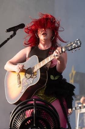 CMAT at Bearded Theory Festival at Catton Hall in Walton upon Trent, UK on 23 May 2026 CMAT (Ciara Mary-Alice Thompson) at CMAT at Bearded Theory Festival at Catton Hall in Walton upon Trent, UK on 23 May 2026, Credit:Stephen Keable Avalon UK, Derbyshire, Walton upon Trent, Catton Hall  Copyright: xStephenxKeablex xAvalonx 1104716321