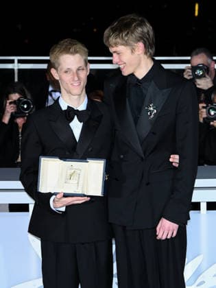 IPA85011431 - Cannes, 79th Cannes Film Festival 2026 - Golden Palm Photocall - The awardees. Pictured: Valentin Campagne and Emmanuel Macchia  Copyright: xTerenghi Ipa-Agency.netx xPoolxPhotoxEventsx07x 85011431