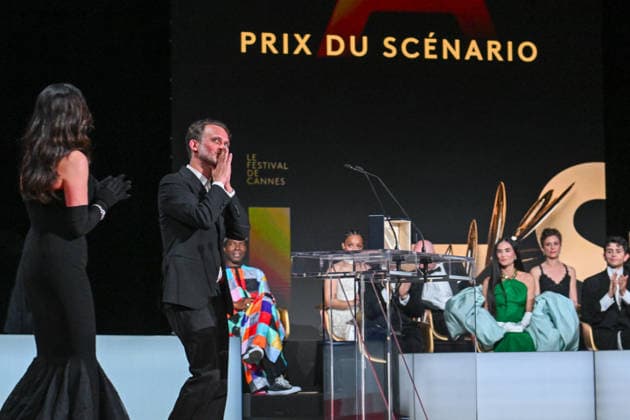 79ème Festival International du Film de Cannes Ceremonie de cloture 79th International Cannes Film Festival Closing Ceremony Prix du scénario pour le film Notre salut 456713 2026 05 23 France  Copyright: xSergexArnalx xStarfacex STAR_456713_035