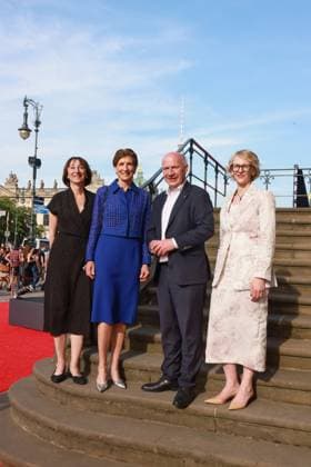 Staatoper für alle 2026, Empfang Elisabeth Sobotka, Ilka Horstmeier, Kai Wegner, Nina Englert Staatsoper Für alle 2026, Roter Teppich an der Staatsoper unter den Linden, Bebelplatz, Berlin, Datum: 23.05.2026 *** State Opera for All 2026, Reception Elisabeth Sobotka, Ilka Horstmeier, Kai Wegner, Nina Englert State Opera For All 2026, Red Carpet at the State Opera Unter den Linden, Bebelplatz, Berlin, Date 23 05 2026 Copyright: xEventpress Kratschx