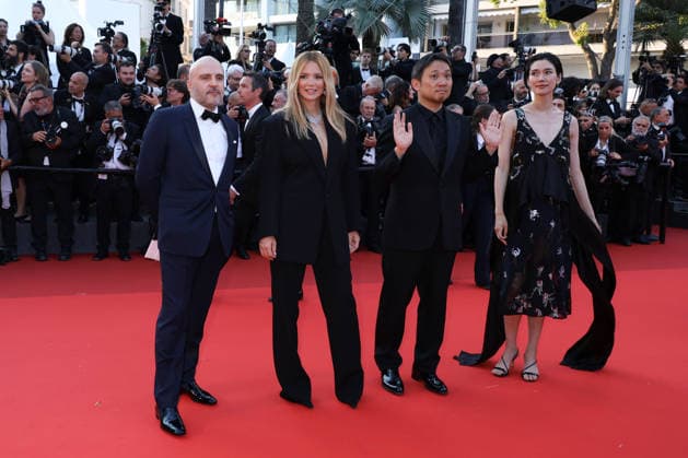 79eme Festival International du Film de Cannes Montee des marches de cloture 79th Cannes Film Festival Red carpet of the closing ceremony Virginie Efira, Haaguchi Ryusuke and Tao Okamoto 456718 2026 05 23 Cannes France  Copyright: xIsabellexVautierx xStarfacex STAR_456718_106