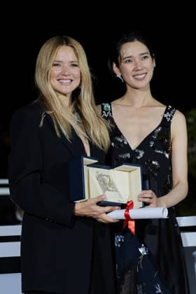 79ème Festival International du Film de Cannes Photocall des Palmes 79th International Cannes Film Festival Photocall with winners 456721 2026 05 23 France Efira, Virginie Okamoto, Tao  Copyright: xLionelxGuericolas MPPx STAR_456721_049