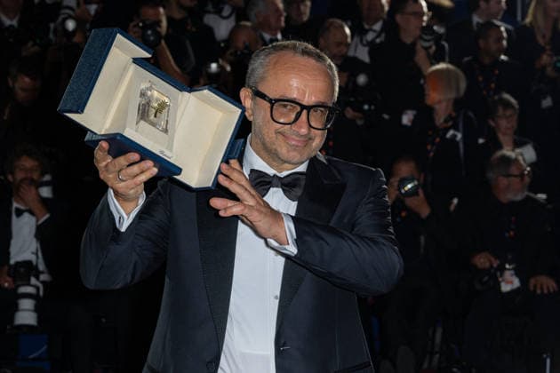 Cannes winners photocall NG Andrey Zvyagintsev poses with the Grand Prix award for Minotaur poses during the Palme D Or winners photocall at Palais des Festivals in Cannes, France on May 23 2026 as part of the 79th Cannes Film Festival. Photo by Nicolas Genin ABACAPRESS.COM Cannes France  Copyright: xGeninxNicolas ABACAx