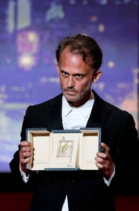 Emmanuel Marre Prix du scénario pour le film Notre salut Photocall of the winners of the 79th Cannes International Film Festival On may 23th 2026 Jacovides Moreau Bestimage Photocall of the winners of the 79th Cannes International Film Festival On may 23th 2026 Cannes France  Copyright: xJACOVIDES-MOREAUx xBESTIMAGExJACOVIDES-MOREAUx xBESTIMAGEx