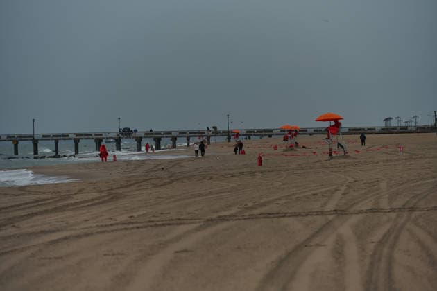 May 23, 2026, New York, New York, USA: Stormy weather, cool temperatures and rip tides resulted in deserted beaches on the first official beach day of the 2026 Summer season in Coney Island, Brooklyn. New York USA  - ZUMAl171 20260523_znp_l171_009 Copyright: xEdnaxLeshowitzx