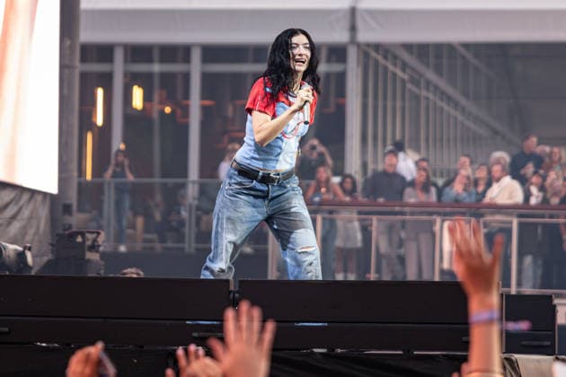 2026 BottleRock Napa Valley - Day 1 Lorde performs at the 2026 BottleRock festival at Napa Valley Expo on May 22, 2026 in Napa, California. Napa California United States Copyright: xPaigexErlandson imageSPACEx