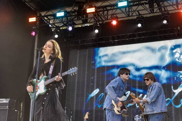 May 23, 2026, Napa, California, U.S: Musician CHARLOTTE LAWRENCE during the BottleRock Music Festival in Napa, California Napa U.S  - ZUMAs135 20260523_zap_s135_004 Copyright: xDanielxDeSloverx