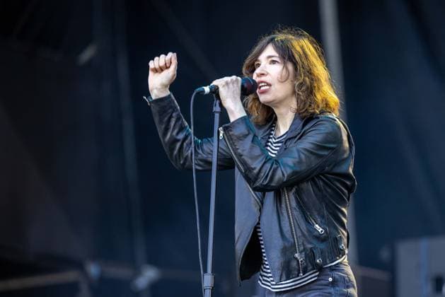 May 23, 2026, Napa, California, U.S: CARRIE BROWNSTEIN of The Return of Jackie and Judy during the BottleRock Music Festival in Napa, California Napa U.S  - ZUMAs135 20260523_zap_s135_024 Copyright: xDanielxDeSloverx