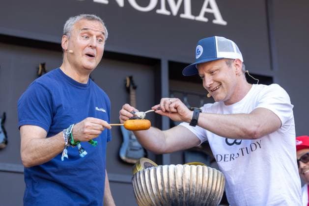May 23, 2026, Napa, California, U.S: PHIL ROSENTHAL and chef PHILIP TESSIER during the BottleRock Music Festival in Napa, California Napa U.S  - ZUMAs135 20260523_zap_s135_065 Copyright: xDanielxDeSloverx