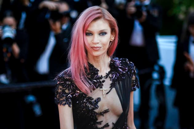 Stella Maxwell bei der Closing Ceremony mit Preisverleihung vom Festival de Cannes 2026 79. Internationale Filmfestspiele von Cannes im Palais des Festivals. Cannes, 23.05.2026 *** Stella Maxwell at the Closing Ceremony with Award Ceremony of the Festival de Cannes 2026 79 Cannes International Film Festival at the Palais des Festivals Cannes, 23 05 2026 Foto:xJ.xEdwardsx xFuturexImagex closing_6506