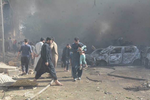 Several injured in explosion targeting train in southwest Pakistan QUETTA,PAKISTAN - MAY 24: Pakistani forces and rescue workers are busy with relief work after an explosion injured several people near Chaman Phatak Quetta southwestern Balochistan, Pakistan on Sunday May 24, 2026. Mazhar Chandio Anadolu Quetta Pakistan. Editorial use only. Please get in touch for any other usage.  Copyright: x2026xAnadoluxMazharxChandiox
