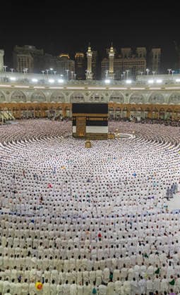 Muslim worshippers perform the dawn prayer around the Kaaba at the Grand Mosque complex in the holy city of Mecca Muslim worshippers perform the dawn prayer around the Kaaba at the Grand Mosque complex in the holy city of Mecca, Saudi Arabia, on May 24, 2026, ahead of the annual Hajj pilgrimage. Millions of Muslims from around the world are expected to gather in Saudi Arabia for the annual pilgrimage rituals. Photo by SPA Saudi Press Agency APA Images Mecca Mecca Saudi Arabia 240526_Saudi_Arabia_SPA_00(3) Copyright: xSPAxSaudixPessxAgencyxSaudixPressxAgencyx xapaimagesx