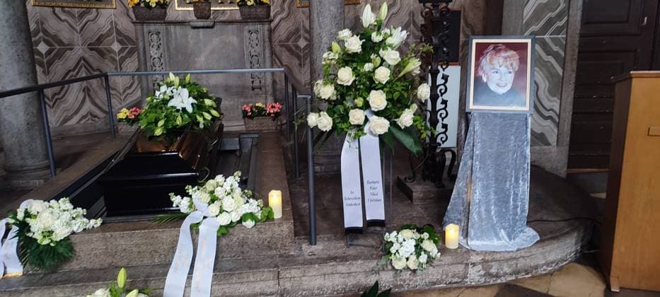 Trauerfeier und Beisetzung von Schauspielerin Waltraut Habicht (1932-1926) auf dem Friedhof Heerstraße. Berlin, 22.05.2026 *** Funeral service and burial of actress Waltraut Habicht 1932 1926 at the Heerstraße cemetery Berlin, 22 05 2026 Copyright: xMatthiasxWehnertx