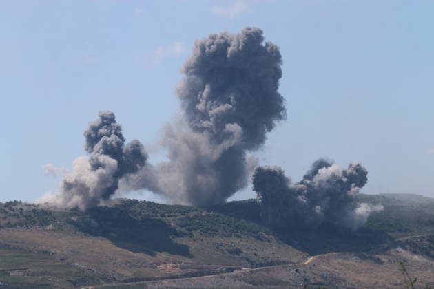 News Bilder des Tages Israeli attacks on southern Lebanon continue NABATIEH, LEBANON - MAY 24: Smoke rises following the Israeli attack on Ali al-Tahir area despite the ceasefire in Nabatieh, Lebanon on May 24, 2026. Ramiz Dallah Anadolu Nabatieh Lebanon. Editorial use only. Please get in touch for any other usage.  Copyright: x2026xAnadoluxRamizxDallahx