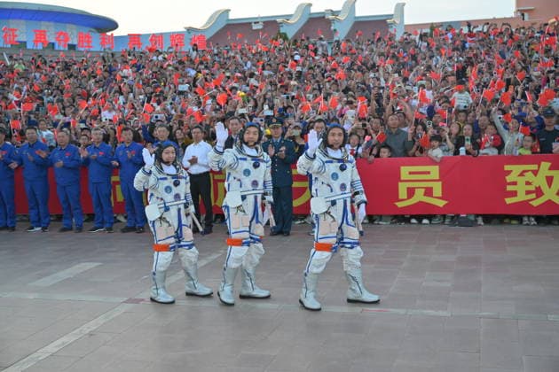 (260524) -- JIUQUAN, May 24, 2026 -- Chinese astronauts Zhu Yangzhu (R), Zhang Zhiyuan (C) and Li Jiaying attend the send-off ceremony at the Jiuquan Satellite Launch Center in northwest China, May 24, 2026. A send-off ceremony for the three Chinese astronauts of the Shenzhou-23 crewed space mission was held here on Sunday. ) FOCUS Send-off ceremony held for Chinese astronauts of Shenzhou-23 mission CaixYang 