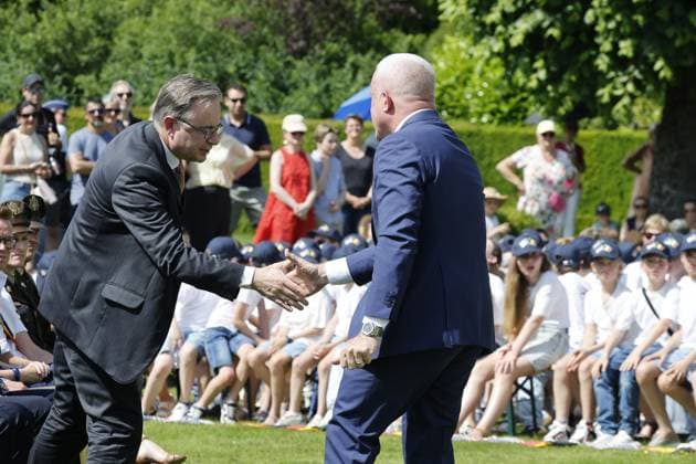 Prime Minister Bart De Wever and US ambassador to Belgium Bill White pictured during the annual Memorial Day ceremony at the Flanders Field American Cemetery, in Waregem, Sunday 24 May 2026.  NICOLASxMAETERLINCK 174921447