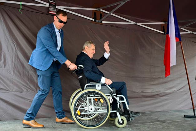 Several thousand opponents of the Sudeten German Congress gathered on Dominican Square square in Brno today, on May 24, 2026, at a demonstration organised by the Defence of the Nation 2 initiative, with former president Milos Zeman (in a wheelchair) getting applause after saying Sudeten Germans had been a fanatical part of the Nazi movement. Zeman said Sudeten Germans had participated in Nazi persecution during the Protectorate of Bohemia and Moravia and later acted against Czech interests. He urged the demonstrators not to vote for politicians who supported the Sudeten German Congress in Brno, or who failed to oppose it, in any type of election, including the upcoming presidential election. (CTKxPhoto VaclavxSalek) CTKPhotoP2026052404580  CTKPhotoP2026052404580