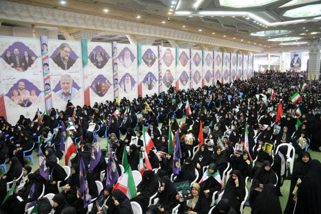 News Bilder des Tages Memorial ceremony held in Tehran for victims of Iran-US-Israel conflict TEHRAN, IRAN - MAY 24: A memorial ceremony is held at the Imam Khomeini Mosalla Mosque for those who lost their lives in the conflict involving Iran, the United States, and Israel following the February 28 attacks, in Tehran, capital of Iran, on May 24, 2026. Fatemeh Bahrami Anadolu Tehran Iran. Editorial use only. Please get in touch for any other usage.  Copyright: x2026xAnadoluxFatemehxBahramix