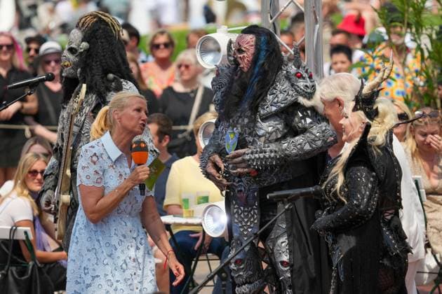 ZDF-Fernsehgarten 2026. Motherbeast Noora Louhimo und Lordi im ZDF Fernsehgarten Koch Battle am 24.05.2026 in Mainz. Mainz ZDF Fernsehgarten Rheinland-Pfalz *** ZDF Fernsehgarten 2026 Motherbeast Noora Louhimo and Lordi in the ZDF Fernsehgarten Koch Battle on 24 05 2026 in Mainz Mainz ZDF Fernsehgarten Rheinland Pfalz