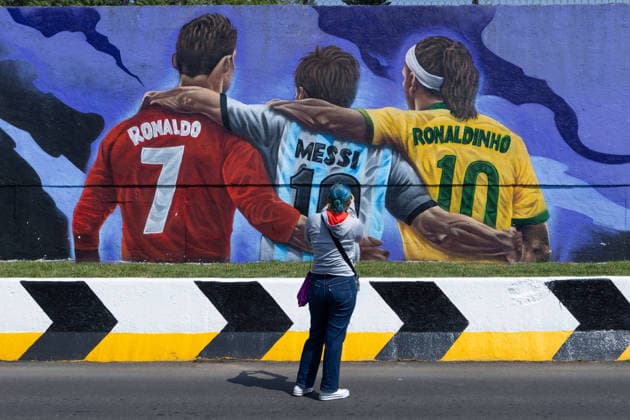 May 24, 2026, Mexico City, Mexico: The mural Futbol, recognized as the Guinness World Record largest hand painted brush football mural, was inaugurated in the Martin Carrera neighborhood of Mexico City. Created by Mexican artists, the artwork connects the Mesoamerican ballgame with contemporary football ahead of the 2026 FIFA World Cup. Former soccer players Cuauhtemoc Blanco, Francisco Kikin Fonseca, German Villa and Angel Reyna attended the event, along with authorities from the Gustavo A. Madero borough and representatives of the Libertad Creativa Intercultural y Objetiva Foundation and the Elena Poniatowska Amor Foundation Mexico City Mexico - ZUMAl178 20260524_znp_l178_007 Copyright: xCristianxLeyvax