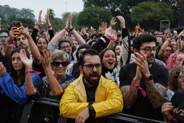 SaO PAULO, SP - 24.05.2026: C6 FEST 2026 - The public watches the performance of the band Paralamas do Sucesso with a special appearance by the group Nacao Zumbi during the last day of C6 Fest 2026, this Sunday (May 24), at Parque do Ibirapuera, in Sao Paulo. x2950168x  WalmorxCarvalho