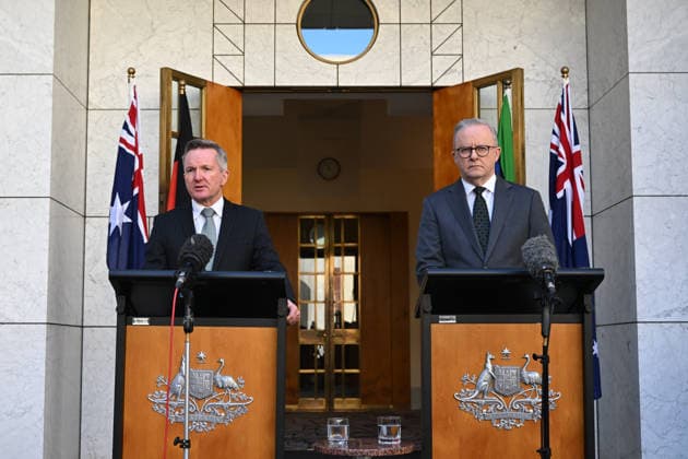 ANTHONY ALBANESE PRESSER, Australian Prime Minister Anthony Albanese and Australian Energy Minister Chris Bowen speak to the media during a press conference at Parliament House in Canberra, Monday, May 25, 2026. ( NO ARCHIVING CANBERRA AUSTRALIAN CAPITAL TERRITORY AUSTRALIA  Copyright: xLUKASxCOCHx 20260525123856608997