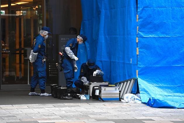 Police respond to suspected irritant spray incident in Tokyo TOKYO, JAPAN - MAY 25: Police officers and emergency responders gather outside the GINZA SIX commercial complex in Tokyo’s Ginza district on May 25, 2026, Tokyo, Japan, after multiple people reported feeling unwell during an incident involving a suspected irritant substance. Authorities are investigating the circumstances of the case. David Mareuil Anadolu Tokyo Japan. Editorial use only. Please get in touch for any other usage.  Copyright: x2026xAnadoluxDavidxMareuilx