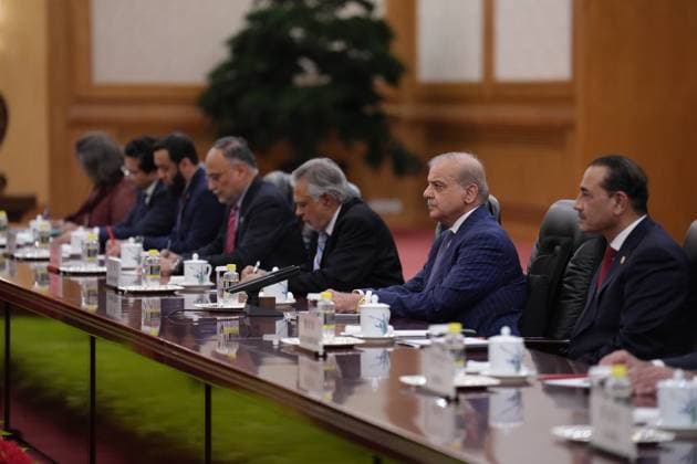 BEIJING, CHINA - MAY 25: Chinese President Xi Jinping (not in the picture) holds talks with Pakistani Prime Minister Shehbaz Sharif, who is on an official visit to China, at the Great Hall of the People on May 25, 2026 in Beijing, China. Chinese President Xi Jinping met with Pakistani Prime Minister Shehbaz Sharif in Beijing on May 25.  Copyright: xVCGx 111643993146