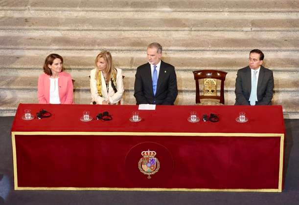 King Felipe VI, accompanied by the Minister of Foreign Affairs, José Manuel Albares, the Vice-President of the European Commission, Teresa Ribera, and the President of the Regional Government of Extremadura, María Guardiola, presides over the presentation of the 19th Carlos V European Award to the European Committee of the Regions, in the Monastery of San Jerónimo de Yuste, on May 25, 2026, in Cuacos de Yuste, Cáceres, Extremadura Spain The award was received by the acting president of the Junta de Andalucía, Juanma Moreno, and the Budapest city councilor Kata Tütto, co-presidents of that body The European Committee of the Regions, the consultative assembly that brings together the local and regional representatives of the European Union,  Copyright: xJorgexArmestarx 7548556